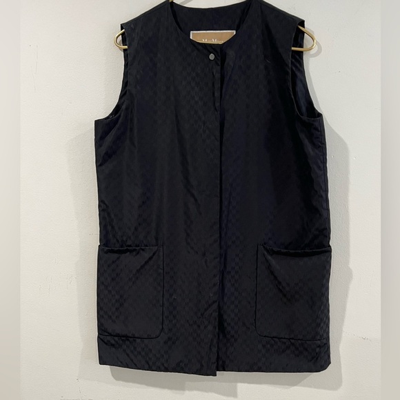 MaxMara Jackets & Blazers - Max Mara Women's Mid-Length Quilted Vest with Pockets and Snap Fasteners Sz8